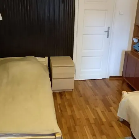 Oenallo Nyaralo Balatonszarszon Vakantiehuis *